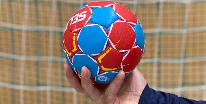 Sparbanken Skåne stödjer handbollssatsning för unga